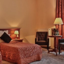 Pokoje i Apartamenty