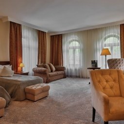 Pokoje i Apartamenty