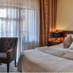 Pokoje i Apartamenty