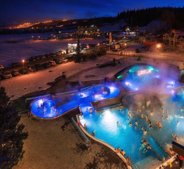 P&oacute;łleżanki z masażem wodnym