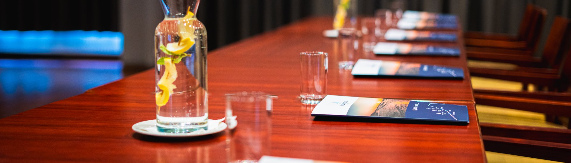 Sympozjum a konferencja – czym się różni to wydarzenie?