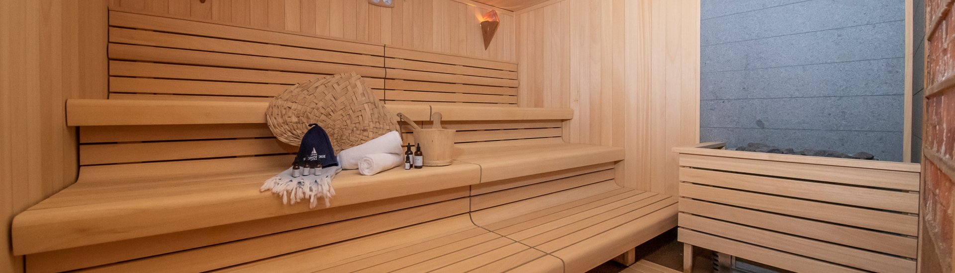 Która sauna jest lepsza – sucha czy parowa?