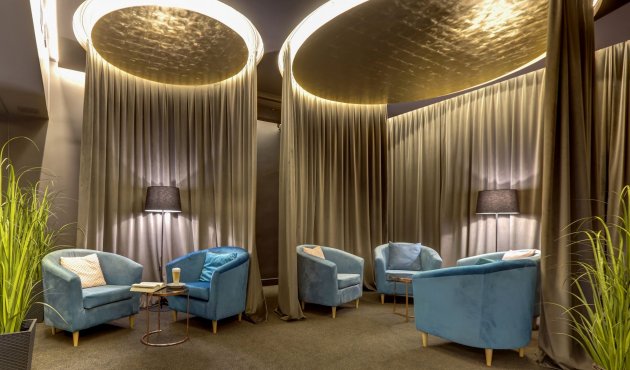 Beautiful hands and feet all year long