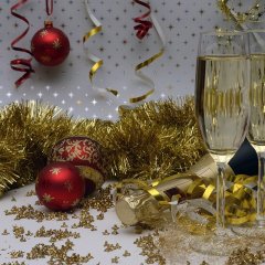 8 reasons you should hold a Christmas Party