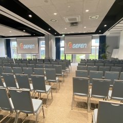 Gdzie zorganizować konferencję w Warszawie? Przewodnik po salach konferencyjnych i centrach biznesowych