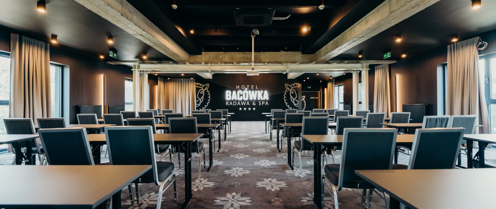 Biznes w rytmie slow. Odkryj nowe Centrum Konferencyjno-Eventowe w Hotelu Bacówka Radawa & SPA****