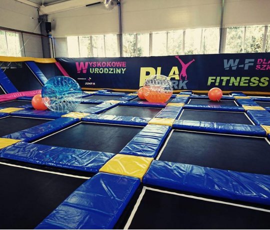 Play Park - trampoline park