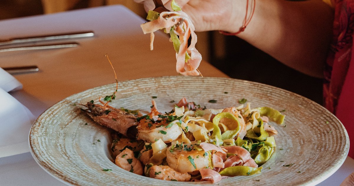 Dworek G&oacute;ralski Restauracja i Hotel