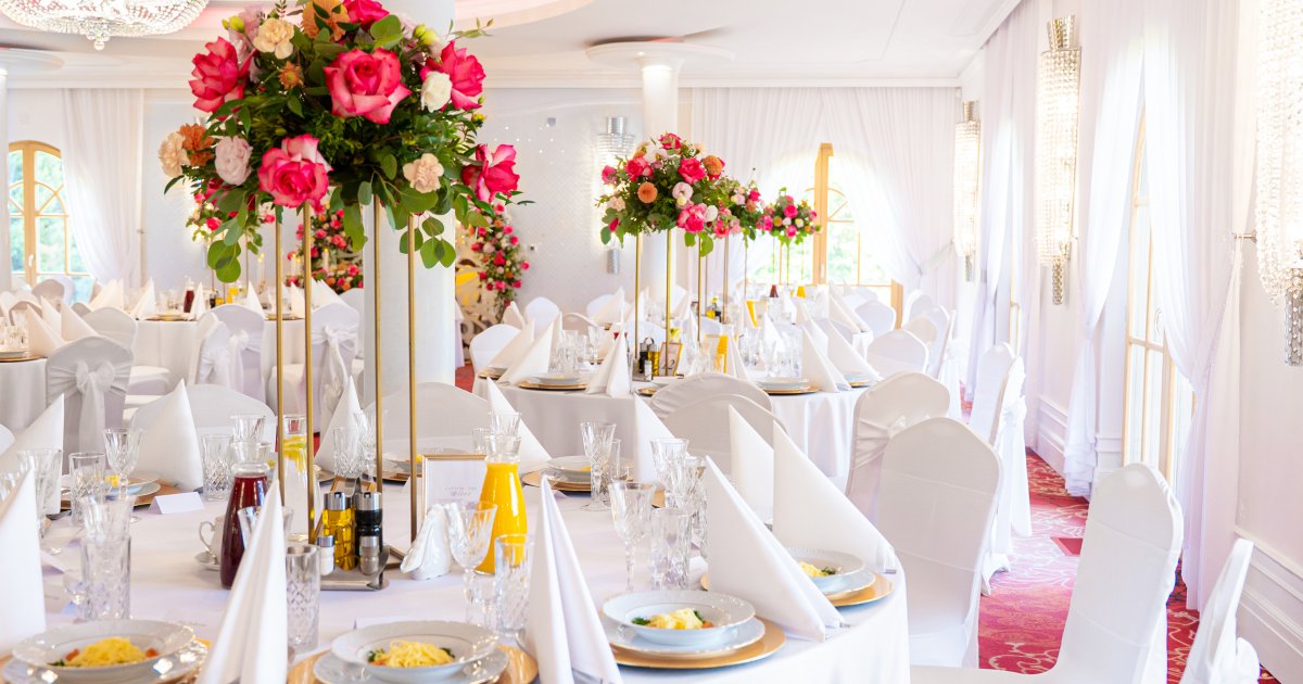 Dworek G&oacute;ralski Restauracja i Hotel