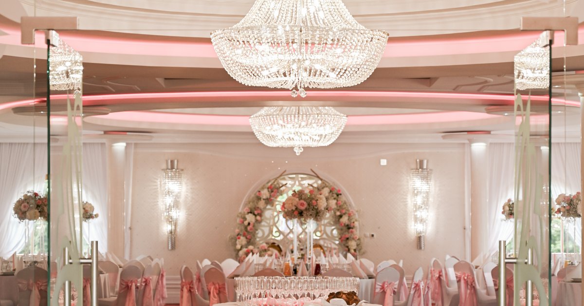 Dworek G&oacute;ralski Restauracja i Hotel