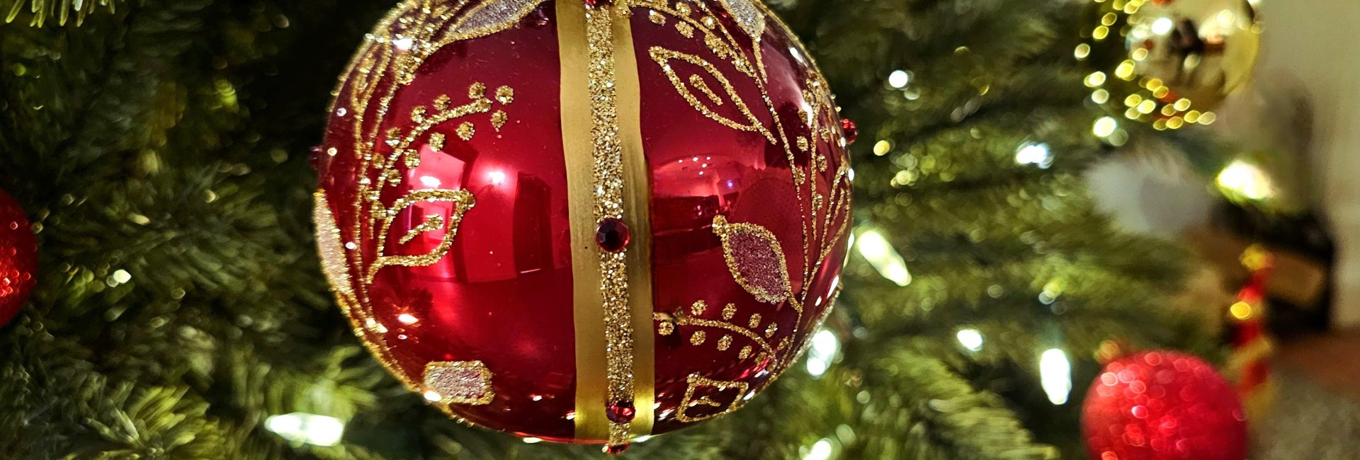 Tannenbaum und Lichterglanz