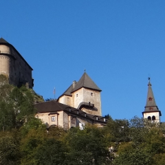 Orawskie Podzamcze z Zamkiem Orawskim