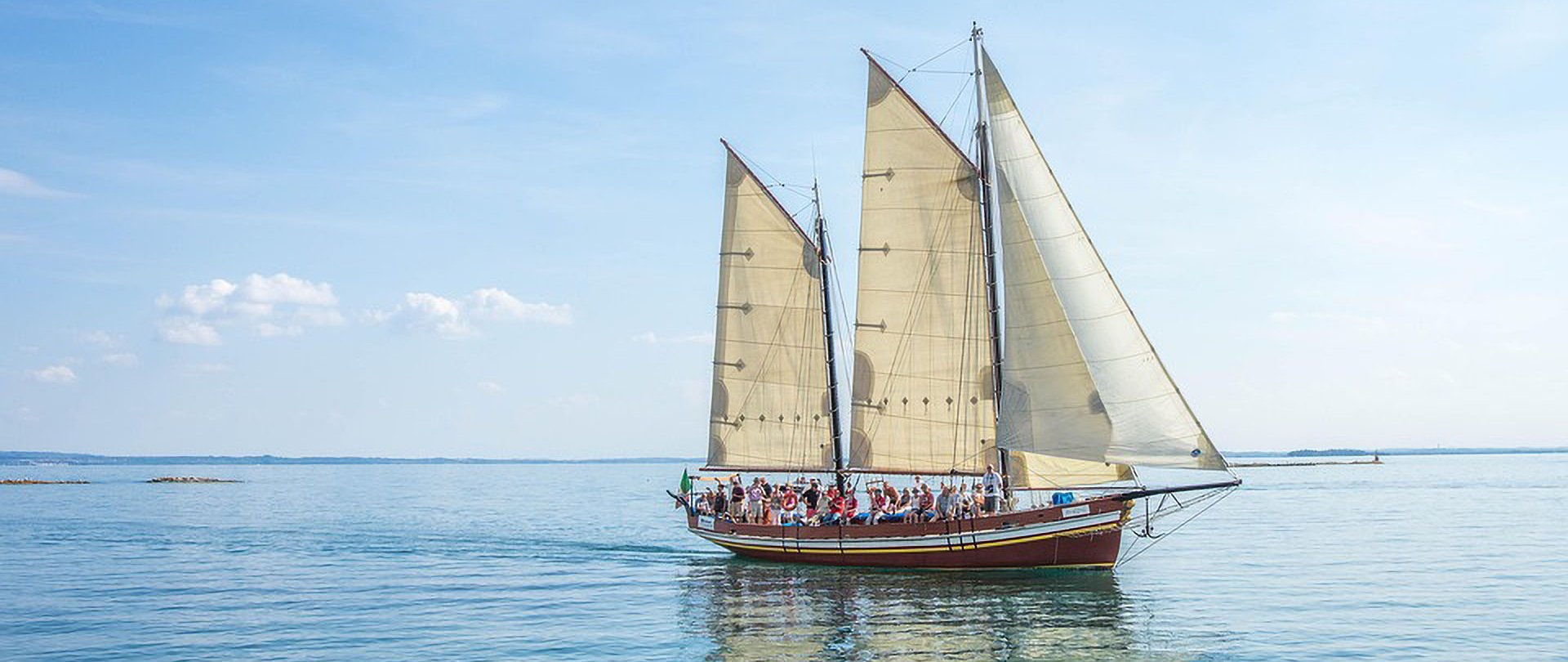 Где можно устроить вечеринку на корабле в Мазурах?