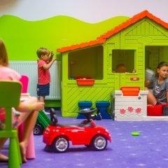 Toddler’s Club with jungle gy