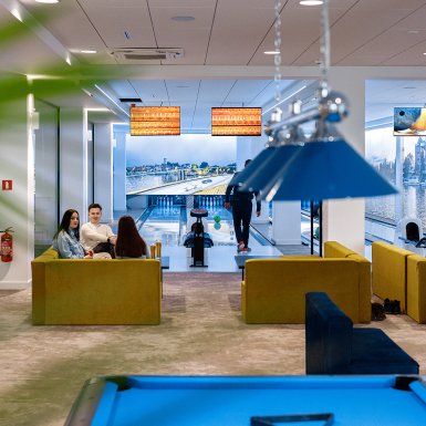 Klub nocny i kręgielnia