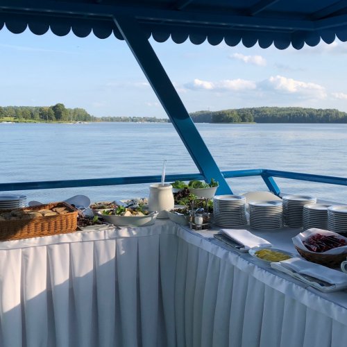 Przenieś imprezę na statek