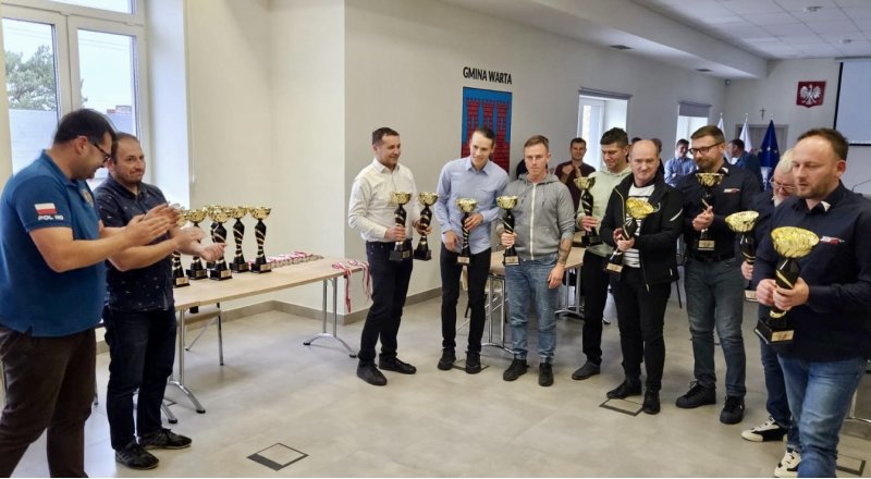 Robert's Port Hotel crew officially with the 2023 Polish Cup in the Omega class