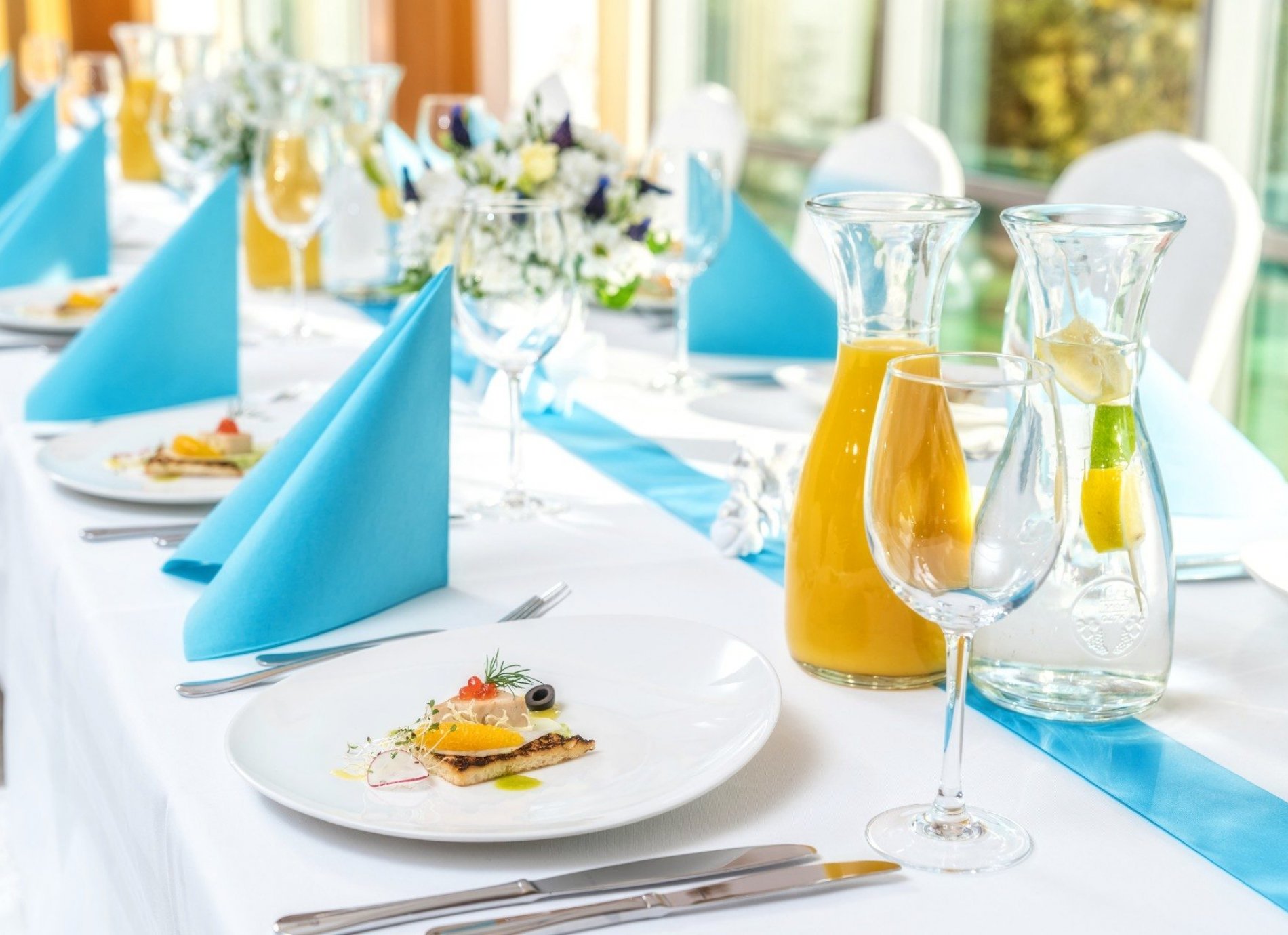 Wir sind zur Verfügung