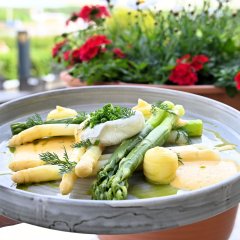 Majówka ze szparagami. Gdzie na szparagi w Poznaniu?