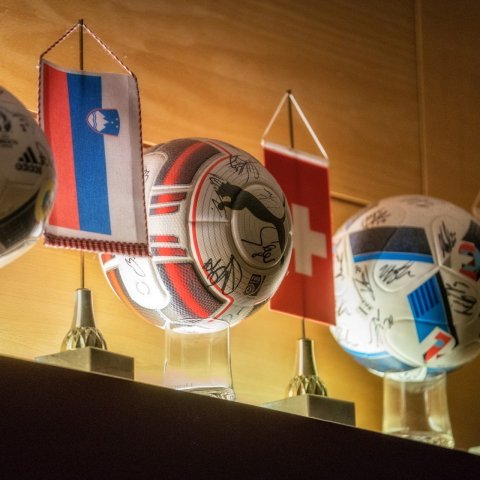 Мы к Вашим услугам