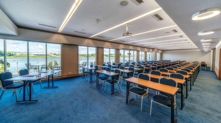 Konferenzraum TARASOWA + GABINETOWA 