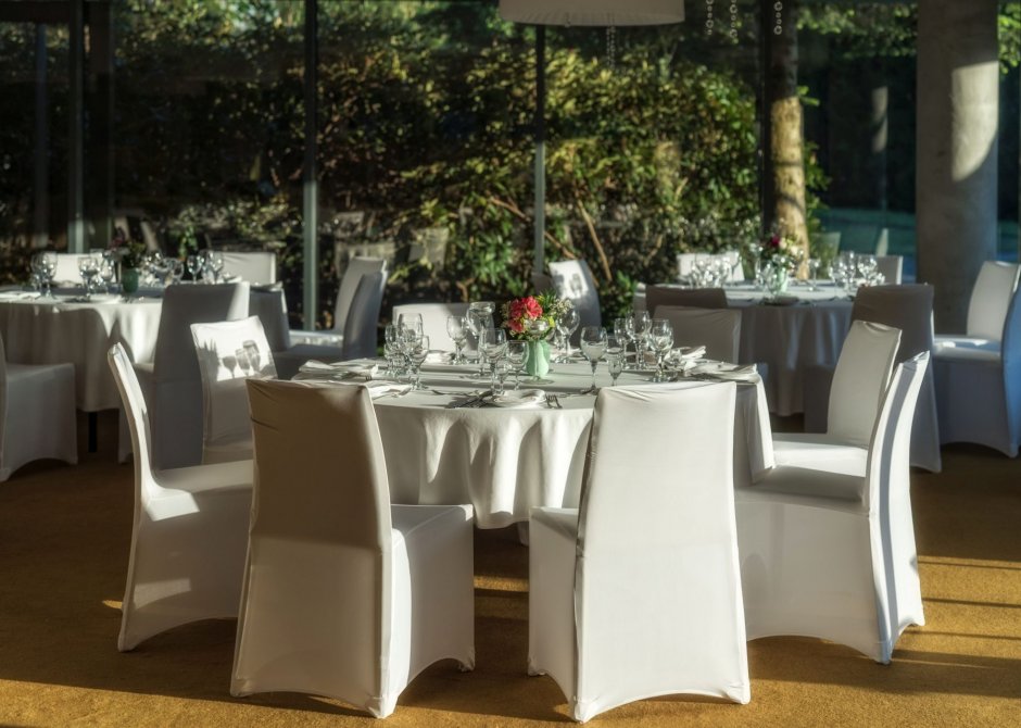 Luxusbankette in klimatischer Umgebung