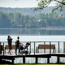 Zima w hotelu nad jeziorem: SPA w mroźnym klimacie ma swój urok