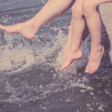 Hotel z basenem nad jeziorem – dlaczego to najlepszy wybór na wakacje?