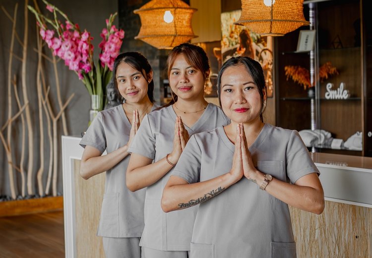 EXPERIENCE INDONESIAN SERENITY ...