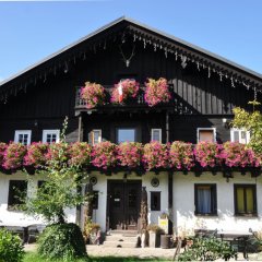 Tiroler Häuser und das Tiroler Museum