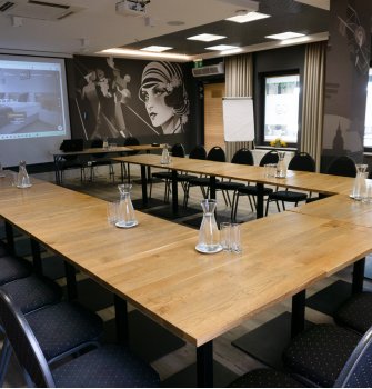Jak wybrać idealną salę konferencyjną w Lublinie? 8 kluczowych kryteriów, o których warto pamiętać