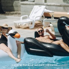 Czas na wakacyjny odpoczynek w Pałacu Romantycznym!