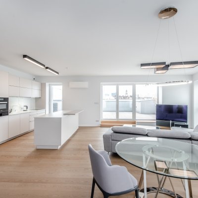 RESTRYKCJE ZNÓW PRZEDŁUŻONE - KTO MOŻE NAS ODWIEDZIĆ NA PRZEŁOMIE 2020/2021?