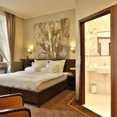 Hotel Amber Design****