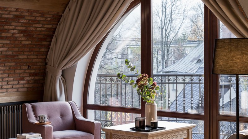 zakopane, ekskluzywny apartament z balkonem, półkola z czerwonej cegły