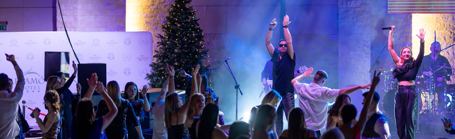 Spędź długi weekend listopadowy z zespołem Drugi Tydzień!