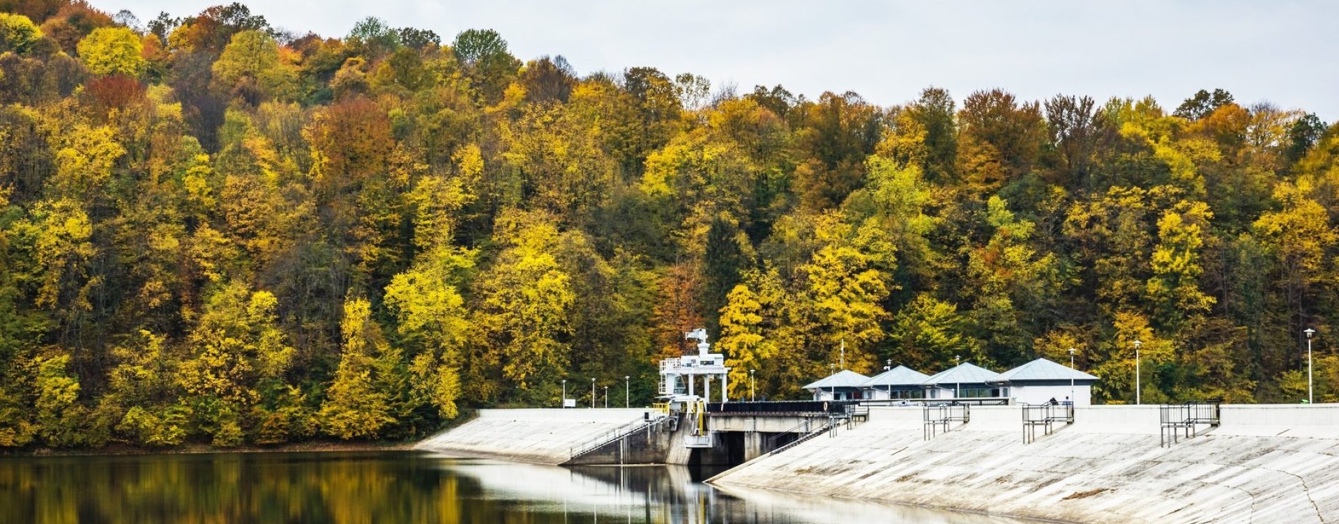 Myczkowce Dam