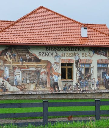 The Bieszczady School of Crafts in Uherce Mineralne