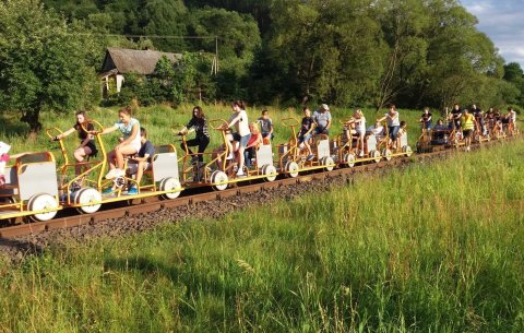 Bieszczadzkie drezyny rowerowe jako najpiękniejsza trasa kolejowa w Polsce.