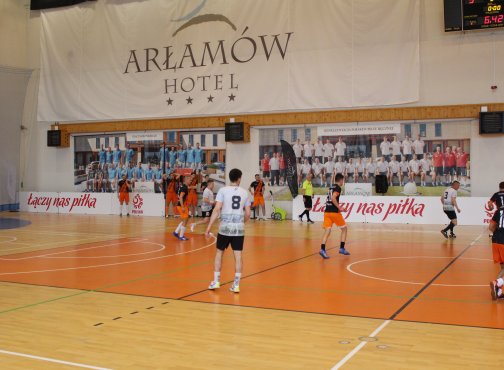IV edycja turnieju charytatywnego w futsalu Arłamów Busiess Cup  - relacja
