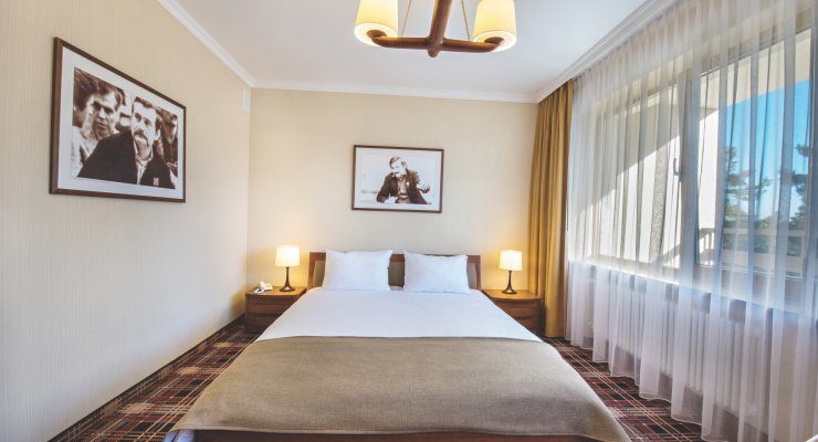 Історична аура