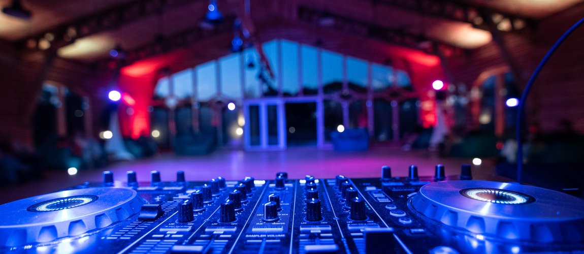 Pool Party – nieszablonowa impreza firmowa na Mazurach