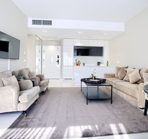 APARTAMENT Z POŁUDNIOWYM TARASEM