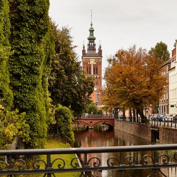 Strolling through autumn Gdańsk