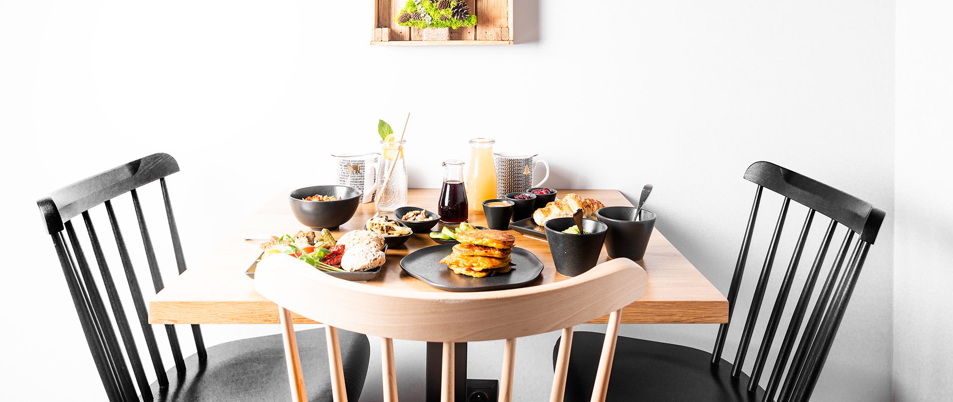 Our dining room invites you to enjoy a delicious breakfast