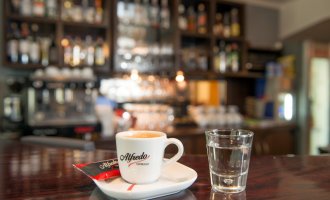 Hotelowy bar