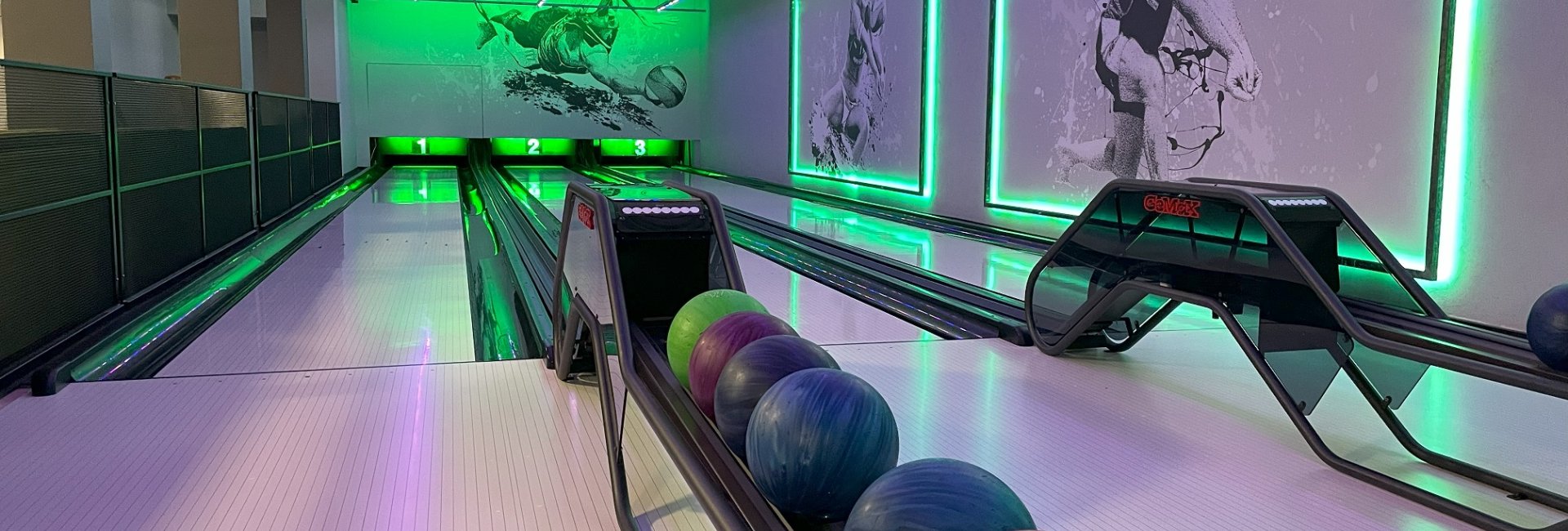 Bowling alley