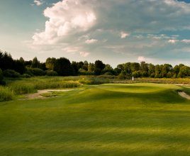 Golf – Sand Valley Golf & Country Club in Pasłęk (60 km from the hotel)