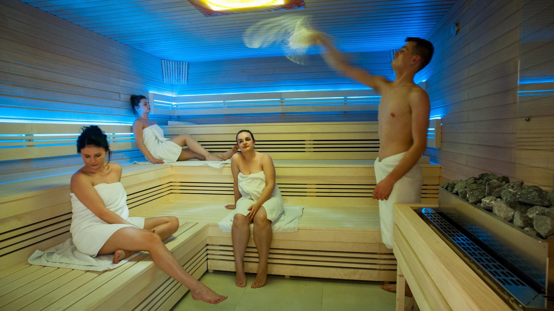 Sauna show