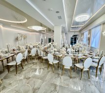 Klara Ballroom - White&Gold